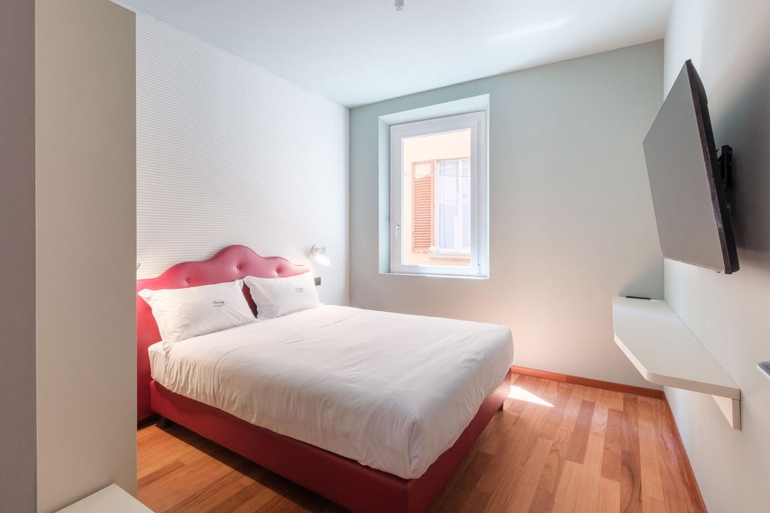 Hotel-Touring-Bologna-Centro-Suite-Delle-Tovaglie-Appartamento-due-camere-una camera10
