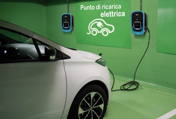 Hotel-Touring-Bologna-Ricarica-Macchina-Elettrica-Orbis